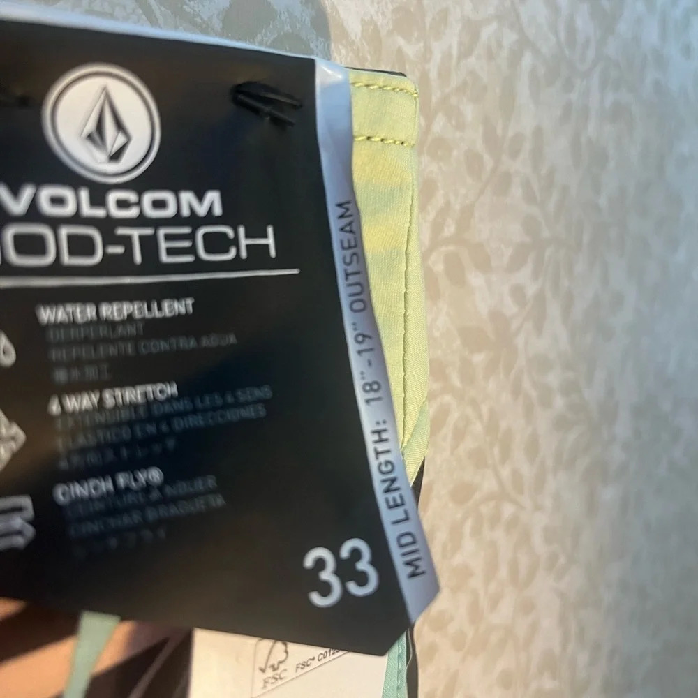New Volcom Mod-Tech - Picture 7 of 7